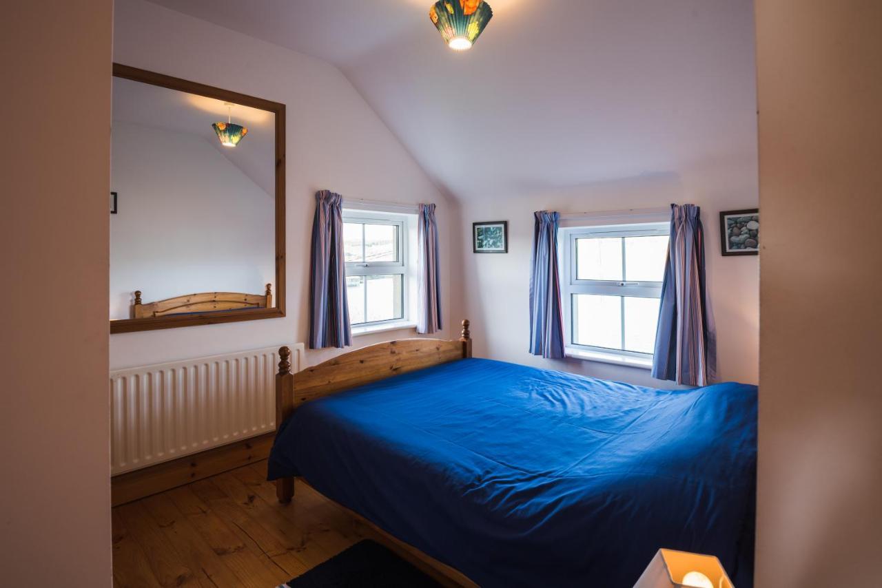 Beautiful Sea Views And Fireplace In *