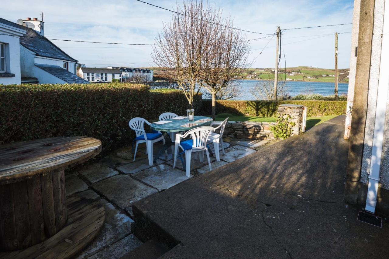 Beautiful Sea Views And Fireplace In Holiday home